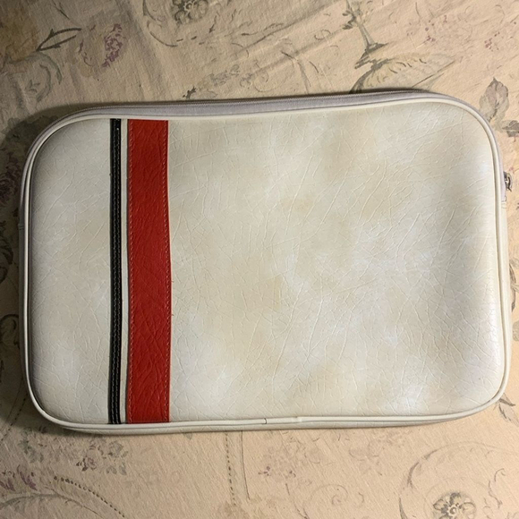 Vintage vinyl zippered portfolio - Picture 1 of 11